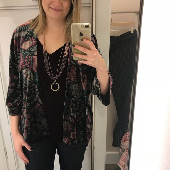 Meet your Posher, Lauren - Picture 3 of 8